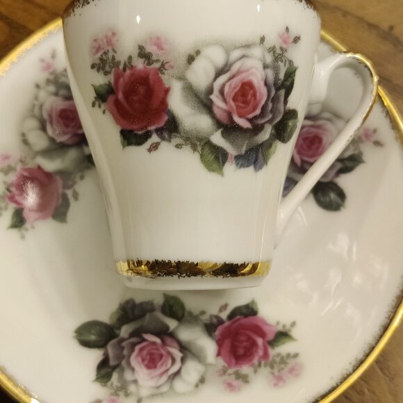 Set of 2 Vintage Demi Tasse Espresso Cups, gold gilded - Picture 7 of 11